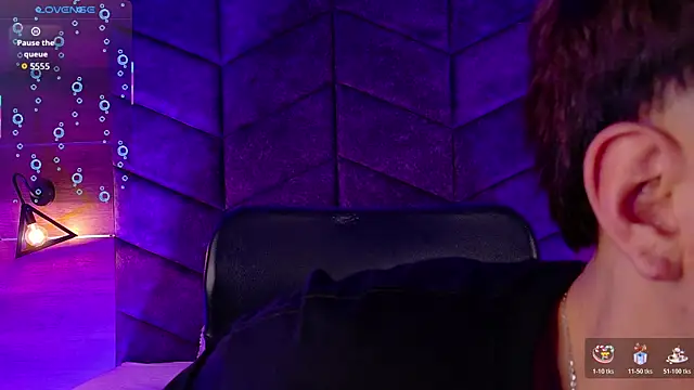 LiamThunder05  online show from 10.31.25