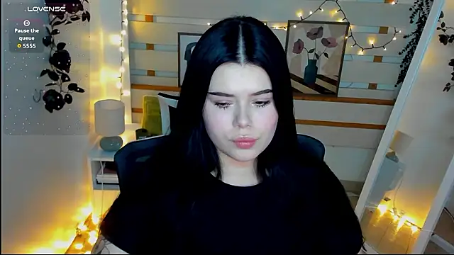 Mona Esty online show from 02.19.26