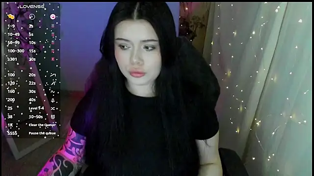 Mona Esty online show from 04.22.26