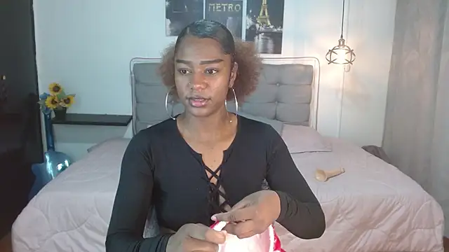 samara roxx online show from 10.31.25