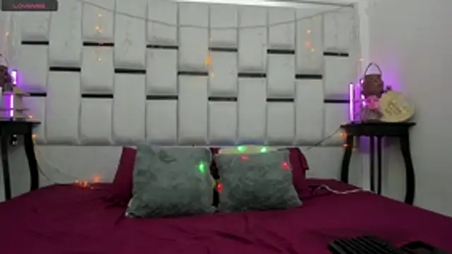 saaracoleman online show from 12.05.25