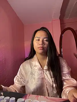 Snapshot of Funtasee_Andi chatting on 04.21.26 Funtasee Andi online show from 04.21.26