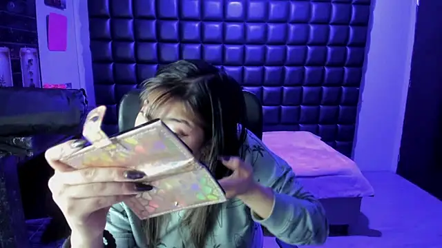 Violetta Swett  online show from 12.17.25