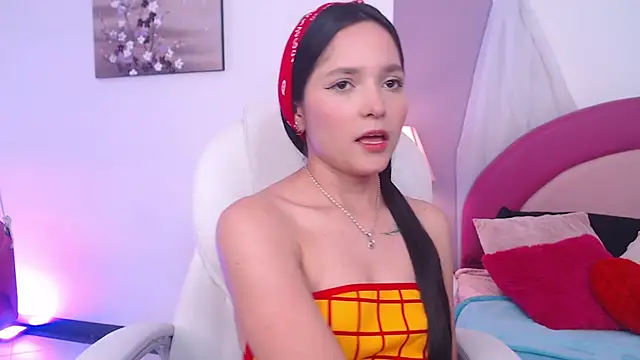 Suzy1  online show from 04.14.26