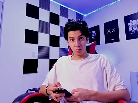 Snapshot of jeycobb chatting on 11.06.25 jeycobb online show from 11.06.25