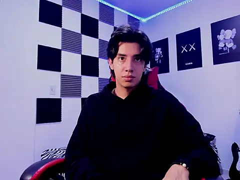 Snapshot of jeycobb chatting on 11.17.25 jeycobb online show from 11.17.25