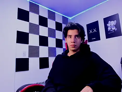 Snapshot of jeycobb chatting on 11.21.25 jeycobb online show from 11.21.25