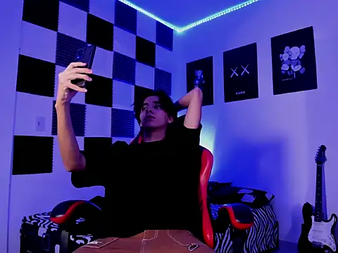 Snapshot of jeycobb chatting on 11.23.25 jeycobb online show from 11.23.25