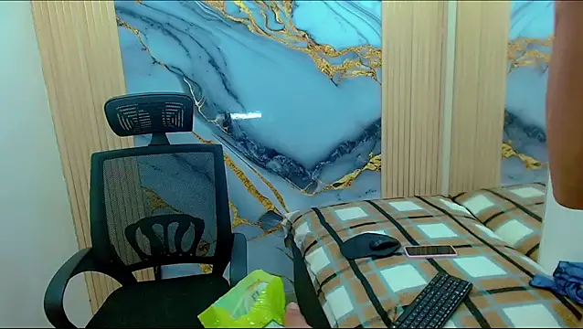 TiffannyAndJean online show from 10.03.25