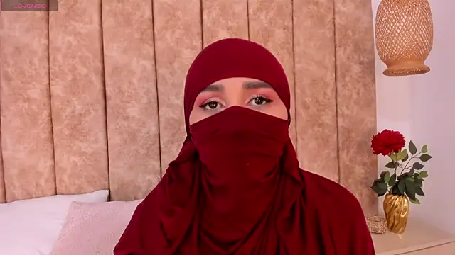  alishaa c online show from 11.04.25