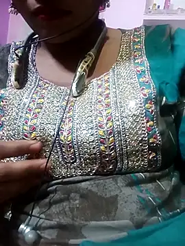 Snapshot of Priyanka_hot54 chatting on 10.20.25 Priyanka hot54 online show from 10.20.25