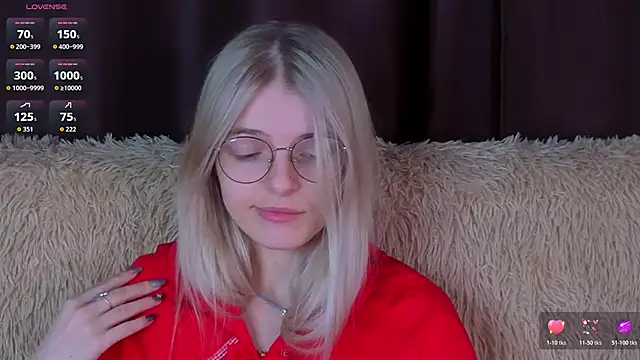 MonicaShiny online show from 11.23.25