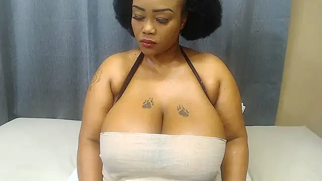 Snapshot of BustyAngelx30 chatting on 07.16.26 BustyAngelx30 online show from 07.16.26