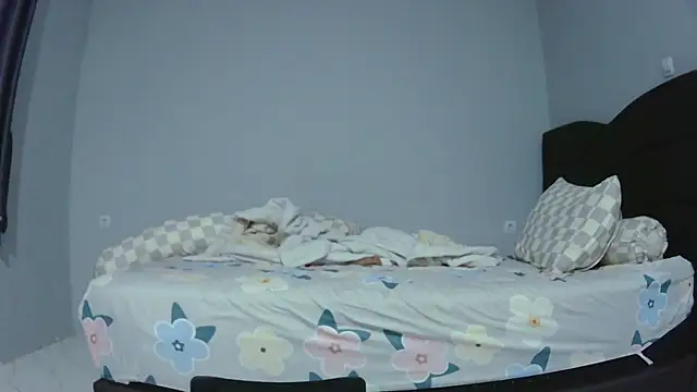 Snapshot of latexidn chatting on 10.25.25 latexidn online show from 10.25.25