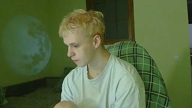 Snapshot of _Timmy_Boy_ chatting on 11.24.25 Timmy Boy online show from 11.24.25