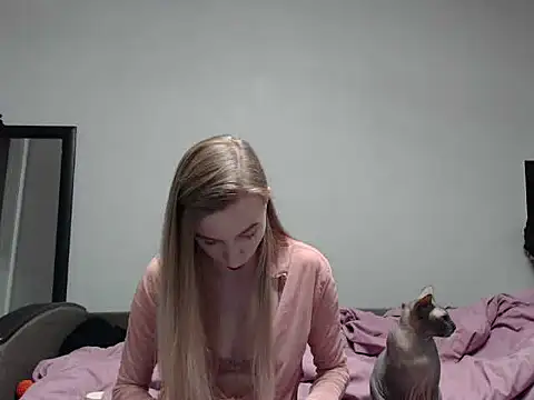 sophieryder online show from 11.23.25