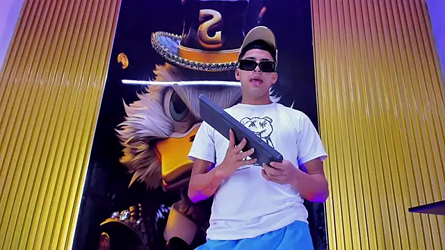 Play boys Hot2 online show from 11.02.25