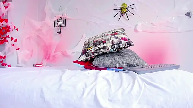 Snapshot of 2_fire chatting on 10.27.25 2 fire online show from 10.27.25