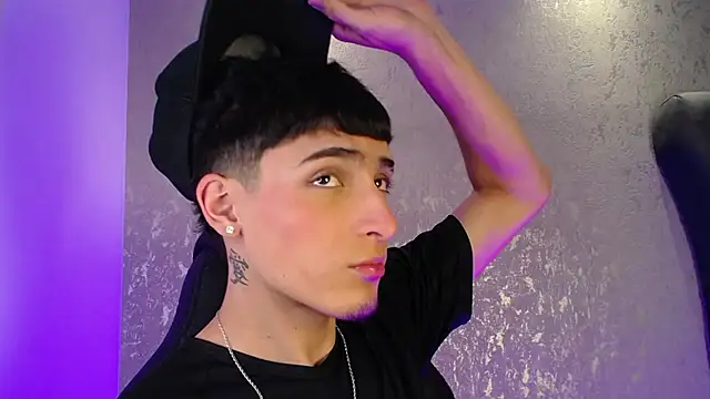 MateoMitchell online show from 11.26.25