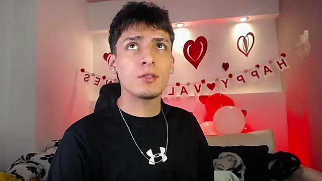 Snapshot of MateoMitchell chatting on 02.17.26 MateoMitchell online show from 02.17.26