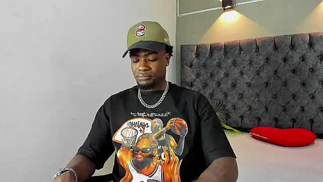 COMPTON 01 online show from 11.14.25