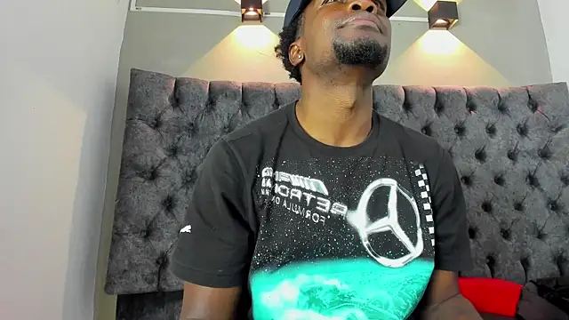 COMPTON 01 online show from 11.28.25