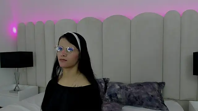 Alanha   online show from 11.19.25