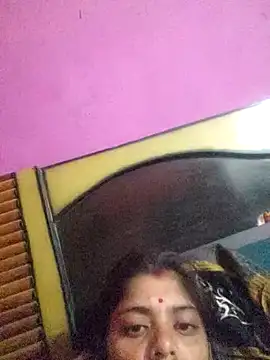 Snapshot of CWEETY-12 chatting on 10.09.25 CWEETY-12 online show from 10.09.25