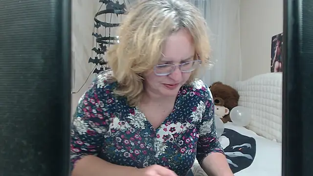 VestaWoody online show from 10.12.25