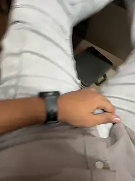 kartik 12098 online show from 10.06.25