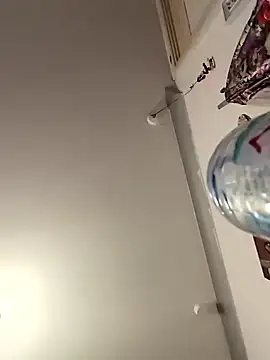 Playful MILF Demi online show from 10.13.25