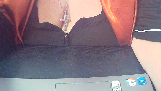 Playful MILF Demi online show from 11.21.25