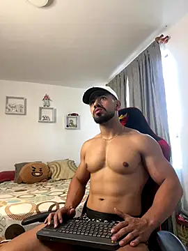 Ezzio Scolaro online show from 12.17.25