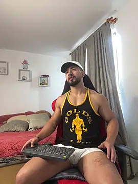 Ezzio Scolaro online show from 02.15.26