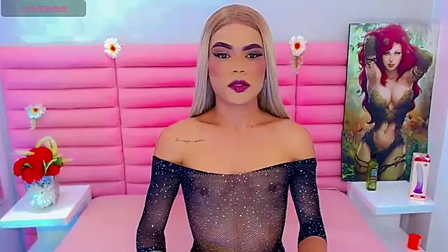 miss dania75 online show from 10.22.25