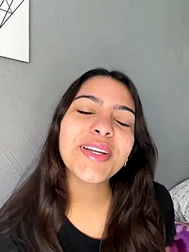 Snapshot of liz_maciel chatting on 10.07.25 liz maciel online show from 10.07.25