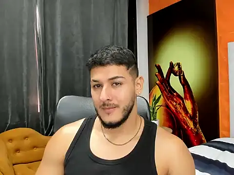 Snapshot of jasonshaw25 chatting on 12.15.25 jasonshaw25 online show from 12.15.25