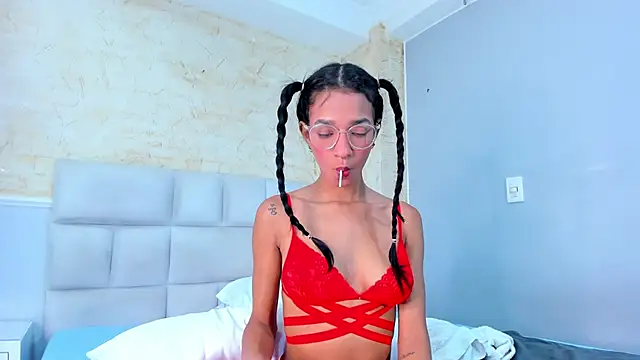 ScarletEvanss  online show from 11.21.25