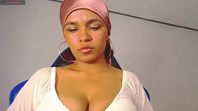 AAfrodithaa online show from 10.24.25