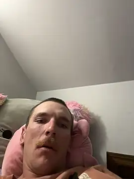 AverageMaleJay online show from 10.06.25