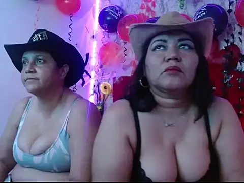 DannaLanegra2 online show from 10.12.25
