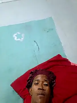 Snapshot of Pr_tty-B0y chatting on 12.22.25 Pr tty-B0y online show from 12.22.25