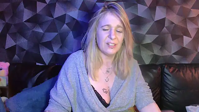 Delichieuse5 online show from 03.31.26