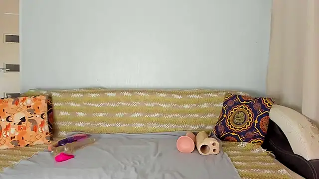 Amalia Mio online show from 11.30.25