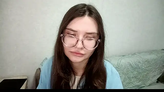 StacyMillerBom online show from 10.05.25