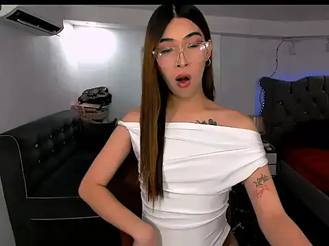 Snapshot of Yourdreamgoddess chatting on 06.20.26 Yourdreamgoddess online show from 06.20.26