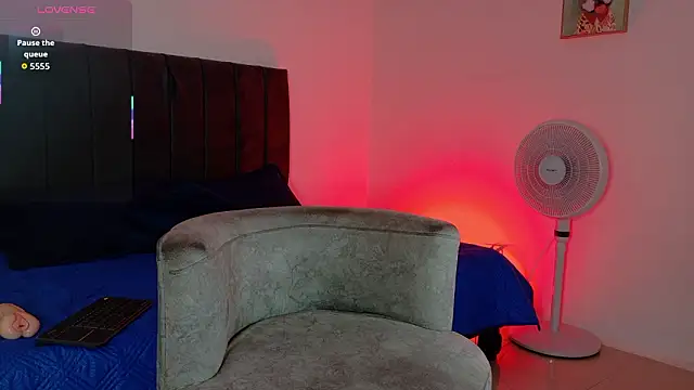 angel kyrozz online show from 02.25.26