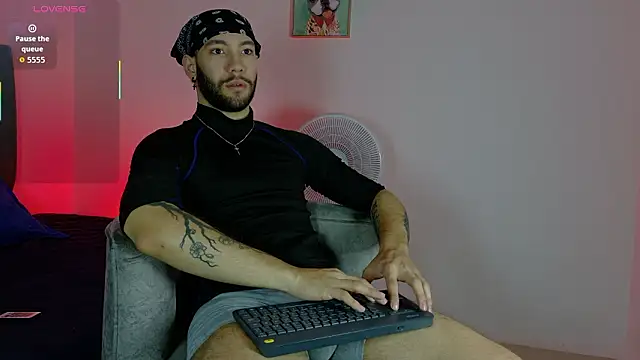 angel kyrozz online show from 03.14.26