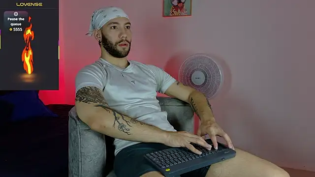 angel kyrozz online show from 03.15.26