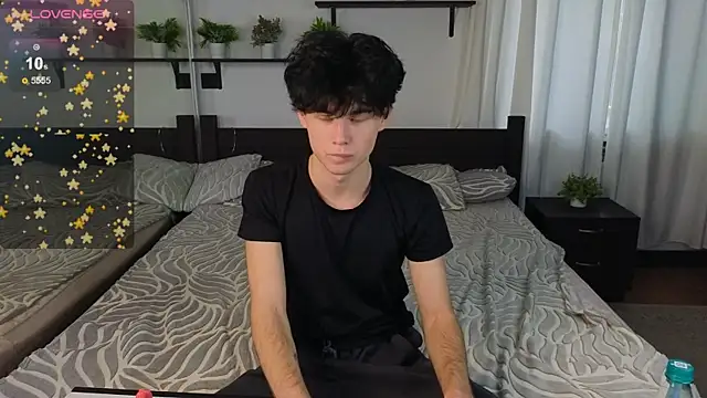 Cute Mike online show from 10.20.25